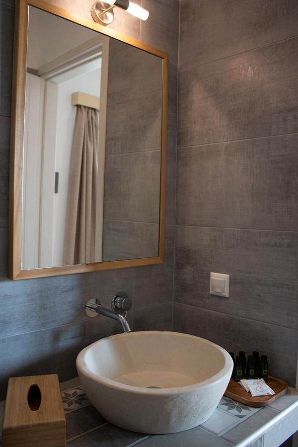 Agnadema Luxury Residences Schoinoussa Luaran gambar