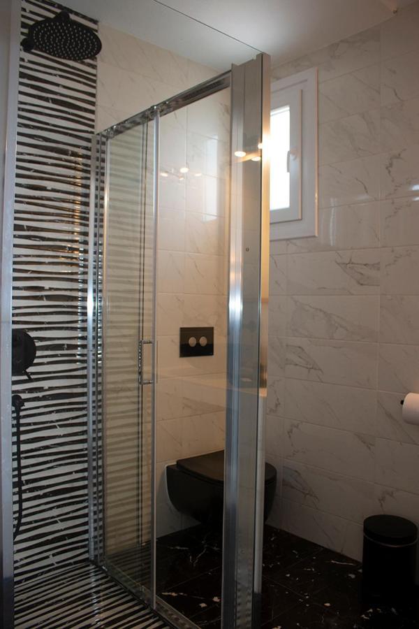 Agnadema Luxury Residences Schoinoussa Luaran gambar