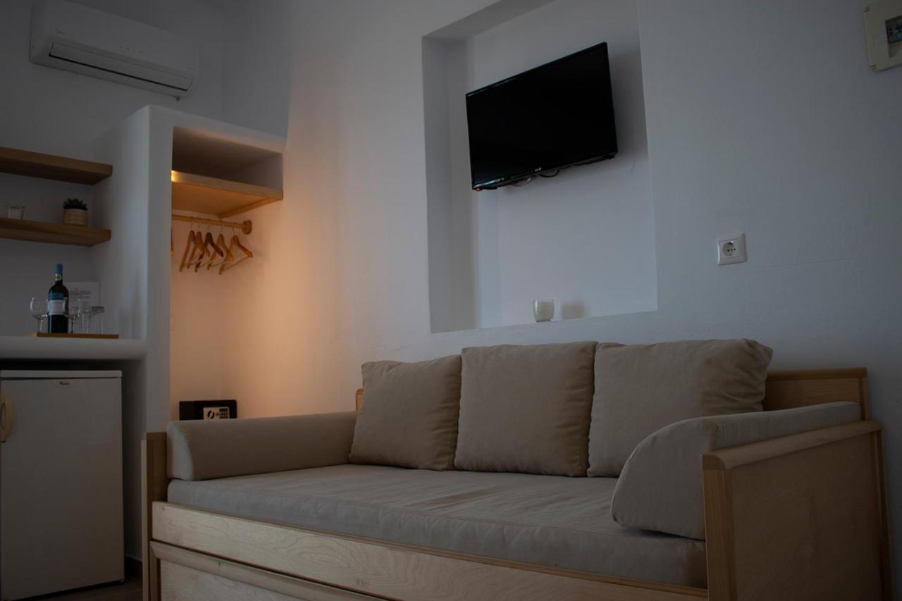 Agnadema Luxury Residences Schoinoussa Luaran gambar